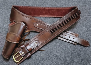 Authentic Western Leather Gun Holster with Belt and 30 Ammo Loops – .22 Caliber Revolvers | Right and Left Hand